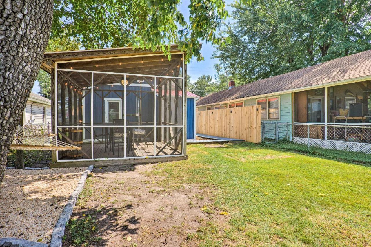 Chic Cottage With Private Yard Steps To Beach! Colonial Beach Exterior photo