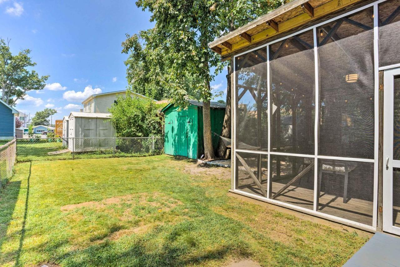 Chic Cottage With Private Yard Steps To Beach! Colonial Beach Exterior photo